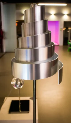 Piantana in Acciaio con Led dimmerabile e accensione touch