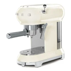 Piccoli elettrodomestici Smeg: Macchina caffè anni 50 con forte sconto