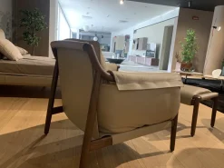 Poltrona con poggiapiedi Times lounge  Poltrona frau a prezzo Outlet