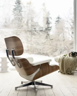 Poltrona con poggiapiedi Lounge chair & ottoman  a prezzo Outlet