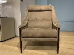 Poltrona con poggiatesta Dezza Poltrona frau in Offerta Outlet