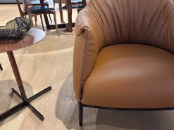 Poltrona con seduta fissa Archibald Poltrona frau in Offerta Outlet  approfittane ora!