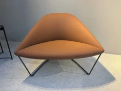 Poltrona con seduta fissa Colina m Collezione esclusiva in Offerta Outlet