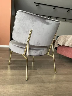 Poltrona con seduta fissa Coco Calligaris a prezzo scontato approfittane ora!