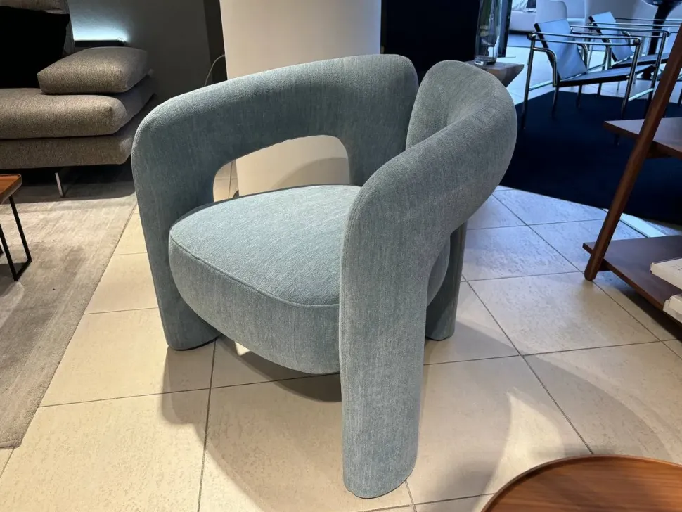 Poltrona con seduta fissa Dudet Cassina in Offerta Outlet