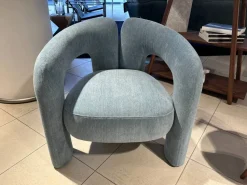 Poltrona con seduta fissa Dudet Cassina in Offerta Outlet