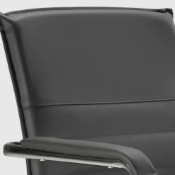 Poltrona Cubika48: consegna in 48h. Richiedi prezzo riservato!