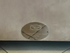 Poltrona in Pelle Vanity fair limited edition Poltrona frau a prezzo Outlet