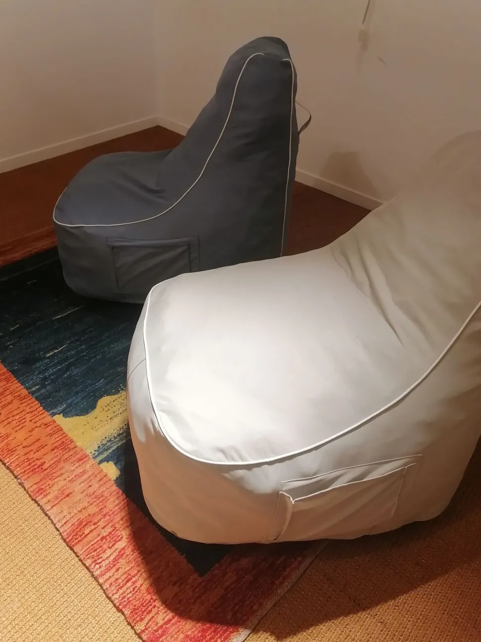 Poltrona in stile design Fatto La forma in Offerta Outlet