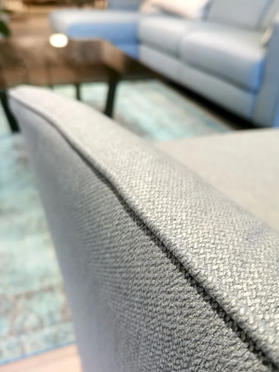 Poltrona in stile moderno Bangkok Le comfort in Offerta Outlet