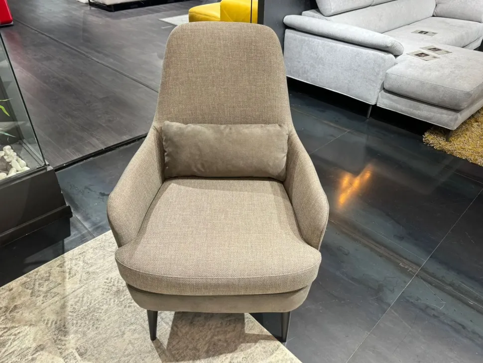 Poltrona in Tessuto Gemma Samoa a prezzo scontato