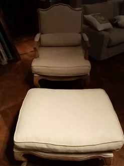 Poltrona in Tessuto Poltrona con pouf dialma brown Dialma brown a prezzo scontato