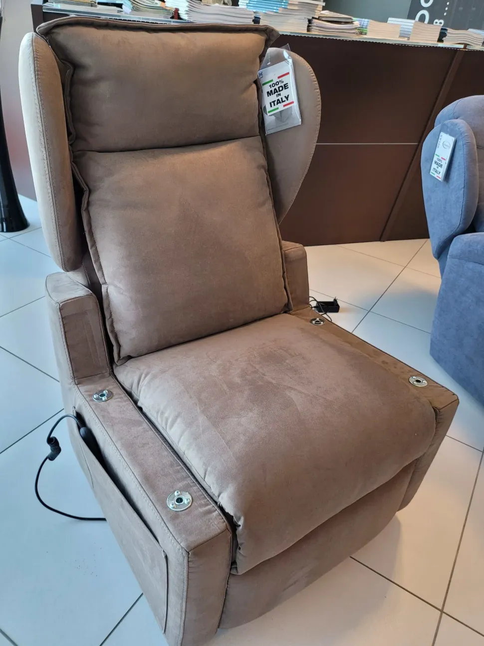 Poltrona Karol 2021 con movimento relax a marchio Vitarelax con uno sconto imperdibile