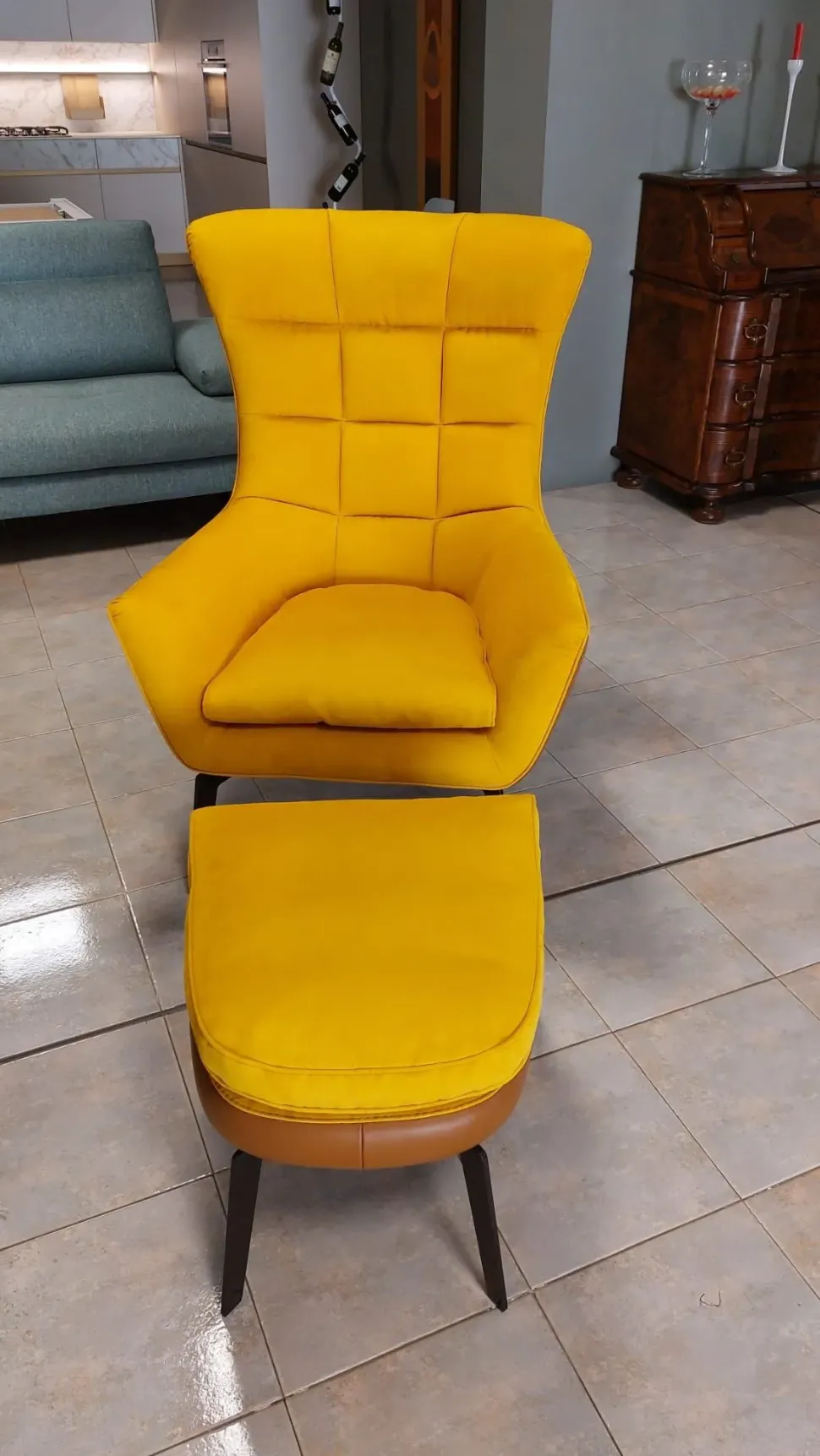 Poltrona modello Jacob Calia con forte sconto