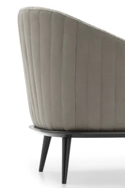 Poltrona modello Lala Le comfort ad un prezzo vantaggioso