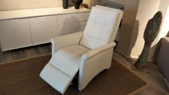 Poltrona relax con movimento, viola. Relax a prezzo scontato!