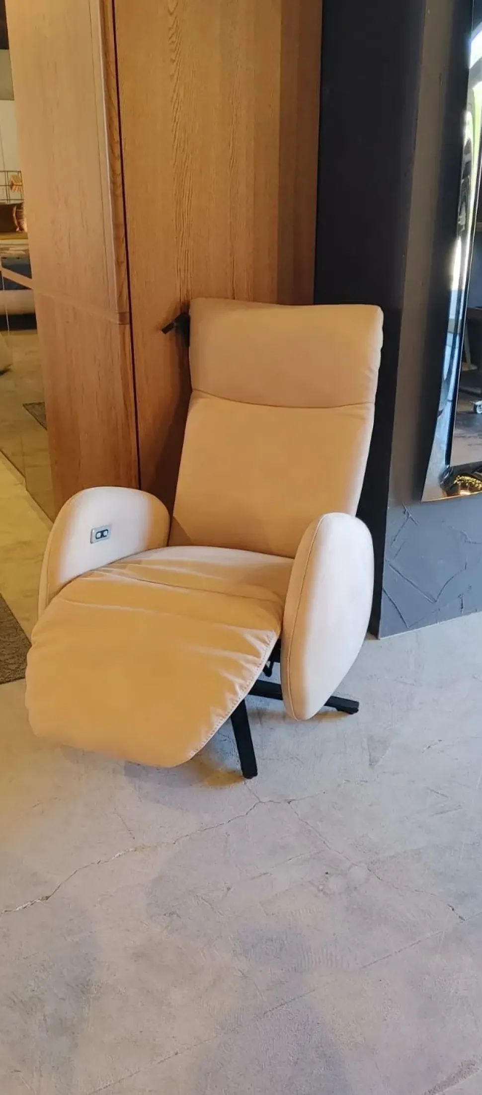 Poltrona relax Con movimento relax Happy Il benessere in Offerta Outlet