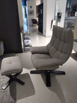 Poltrona relax Con poggiapiedi Re-vive quilted queen  Natuzzi a prezzo Outlet