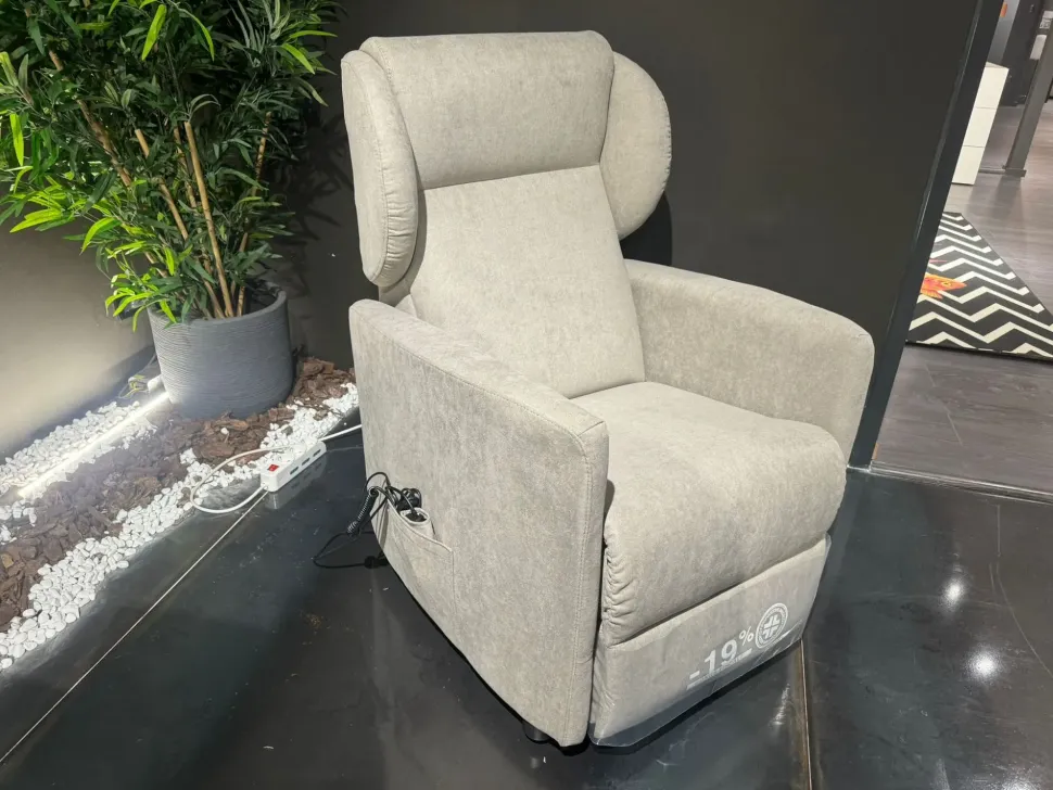 Poltrona relax modello Carina a marchio Spazio relax con forte sconto