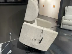 Poltrona relax modello Carina a marchio Spazio relax con forte sconto