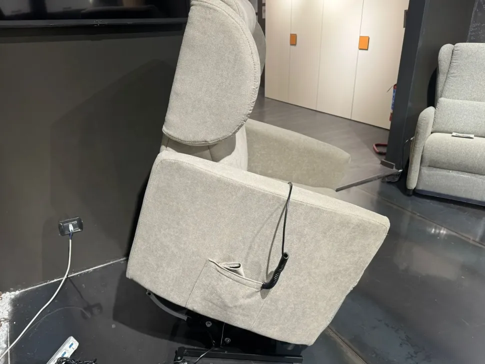 Poltrona relax modello Carina a marchio Spazio relax con forte sconto