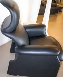 Poltrona Simon mod. Viscontea in Pelle con poggiatesta -38%