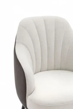 Poltroncina Aaron. Seduta fissa e design moderno. Mottes selection a prezzi outlet.