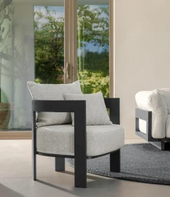 Poltroncina in stile design modello Argo Talenti a prezzo scontato