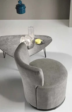 Poltroncina modello Poltroncina design luxury italia 4 colori  Md work in Tessuto a prezzo Outlet