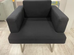 Poltroncina modello Poltrona mod. cubina nera Artigianale in Tessuto a prezzo scontato