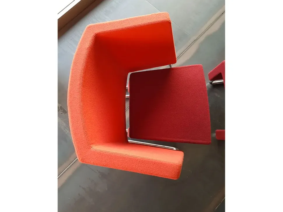 Poltroncina modello Ron-aldodown Bonaldo in Tessuto a prezzo scontato