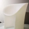 Poltroncina MOROSO Moon in polietilene bianco