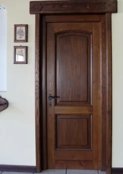 Porta a fodrina a prezzo ribassato 66% in legno