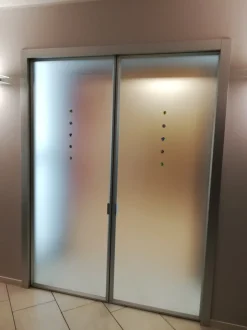 Porta a vetro unico 2 per interni Artigianale a prezzo Outlet