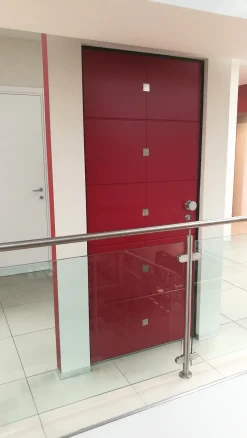 Porta liscia  moderna Gardesa a prezzo ribassato 30%