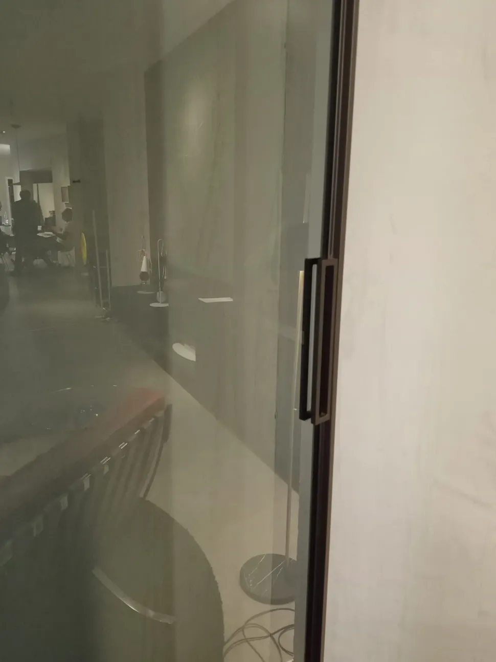 Porta liscia scorrevole Velaria in vetro Rimadesio in Offerta