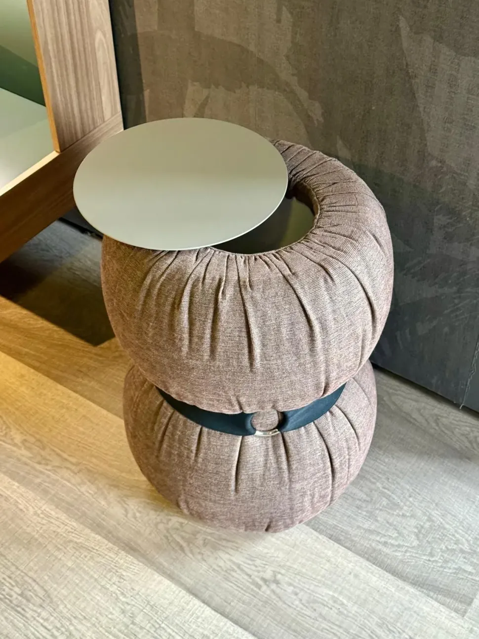 Pouf design modello Guccino Tomasella a prezzo scontato