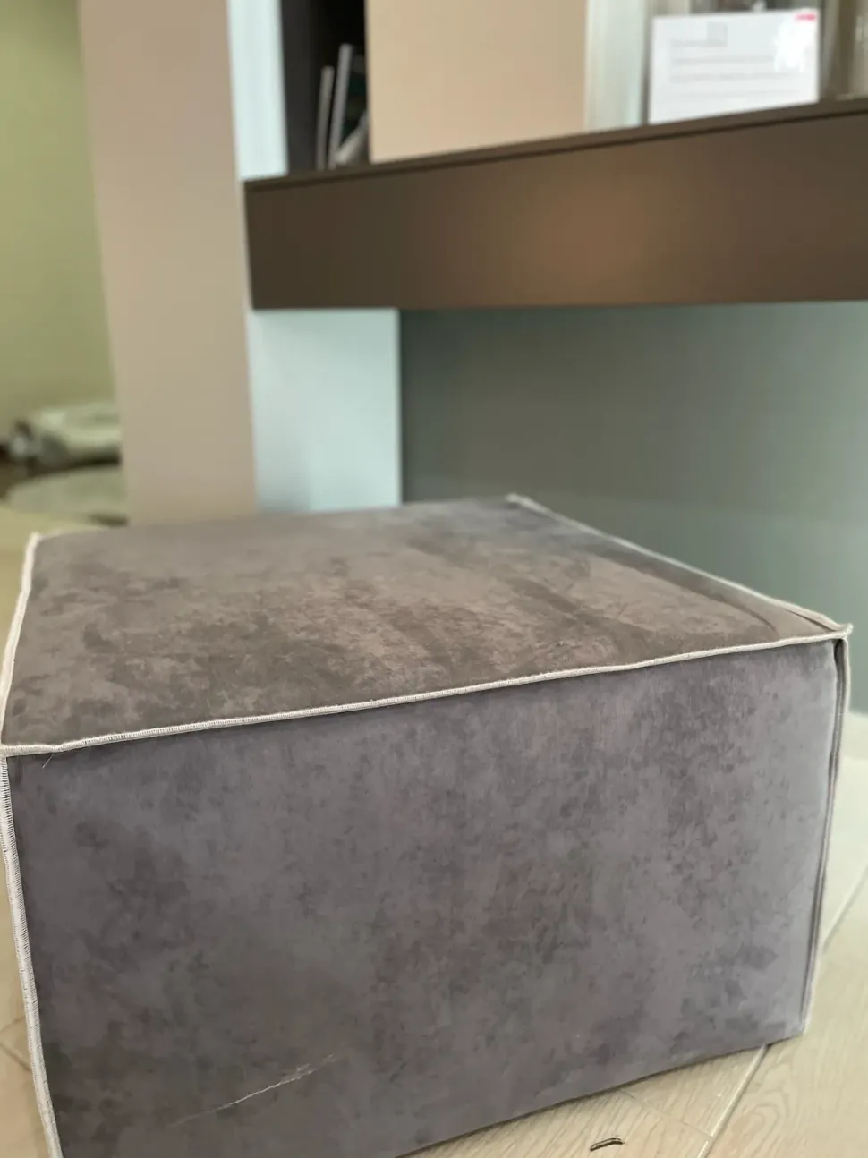 Pouf modello Pouf flower tomasella moderno Tomasella a PREZZI OUTLET