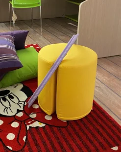 Pouf moderno modello Pouf giallo Nidi in Offerta Outlet