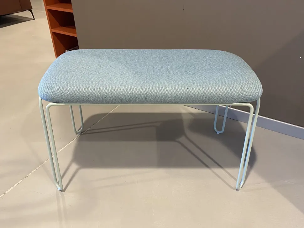 Pouf moderno modello Stulle Connubia a prezzo scontato