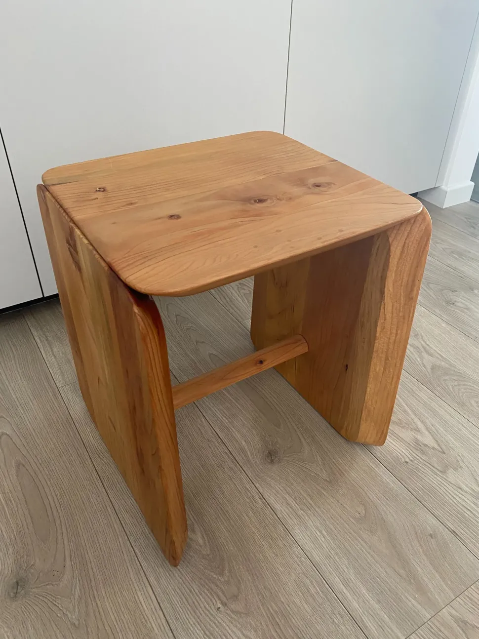 Prezzi ribassati per il tavolino moderno Tak di Riva 1920