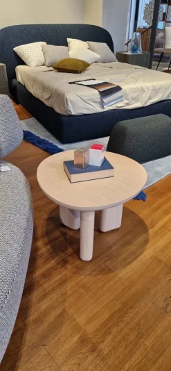 Prezzi ribassati per il tavolino design Caillou wood di Liu jo living