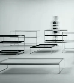 Prezzi ribassati per il tavolino moderno Trays di Kartell