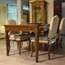 Prezzi ribassati per il tavolino classico Noce di Artigianale