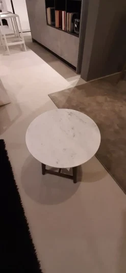 Prezzi ribassati per il tavolino moderno Tomo tondo di Desirèe