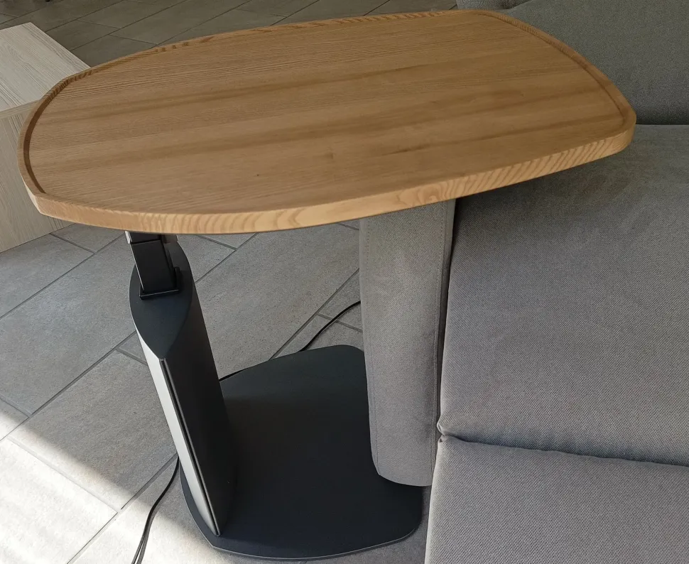 Prezzi ribassati per il tavolino design Zoom di Ozzio