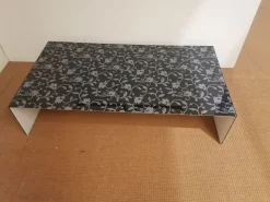 Prezzi ribassati per il tavolino design Bridge di Glas italia