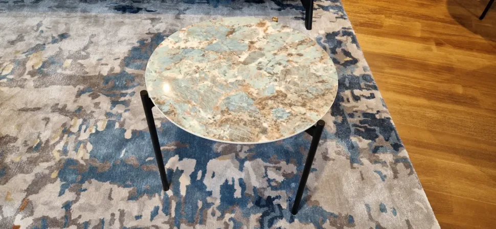 Prezzi ribassati per il tavolino design Caillou di Liu jo living