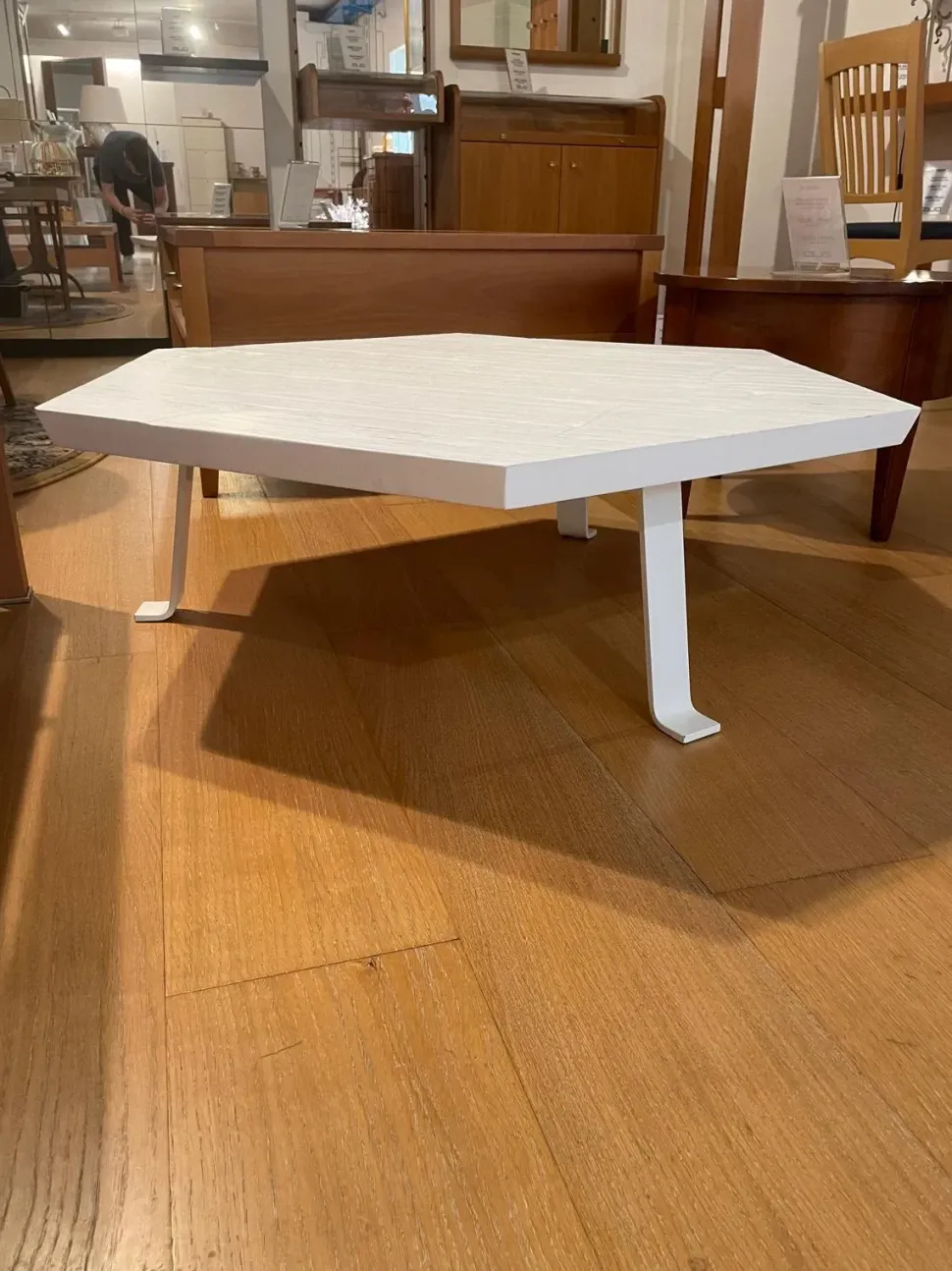 Prezzi ribassati per il tavolino design Sweet 46 di Gervasoni