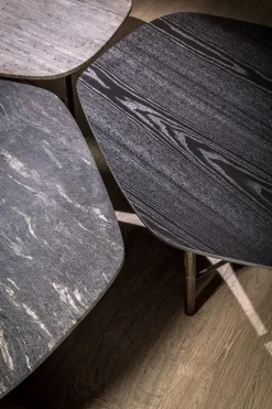 Prezzi ribassati per il tavolino design Shanghai di Cantori